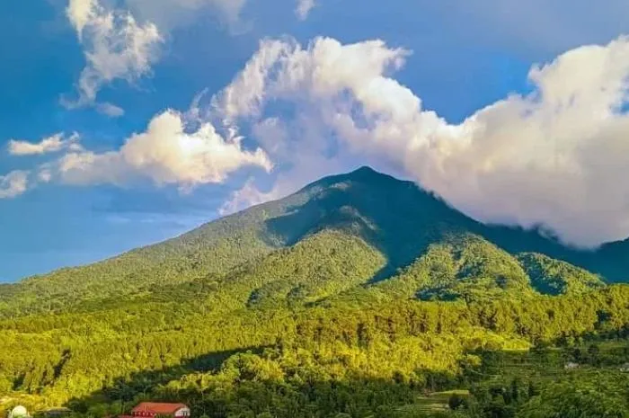Mitos dan Fakta Menarik Pesona Alam Jawa Gunung Salak