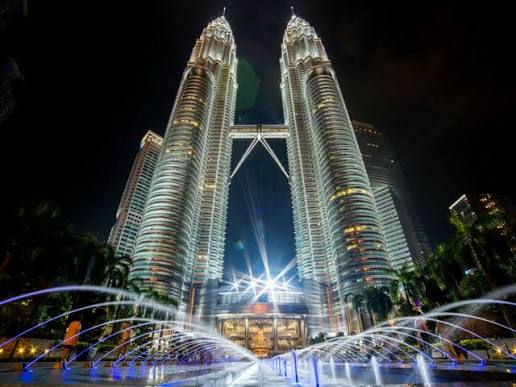 Fakta Menarik Petronas Twin Towers Yang Harus Di Ketahui
